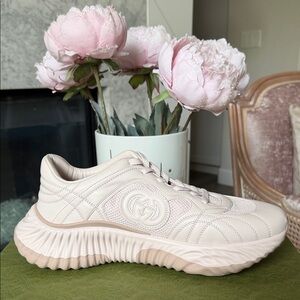 Gucci Women's Pink Sneakers